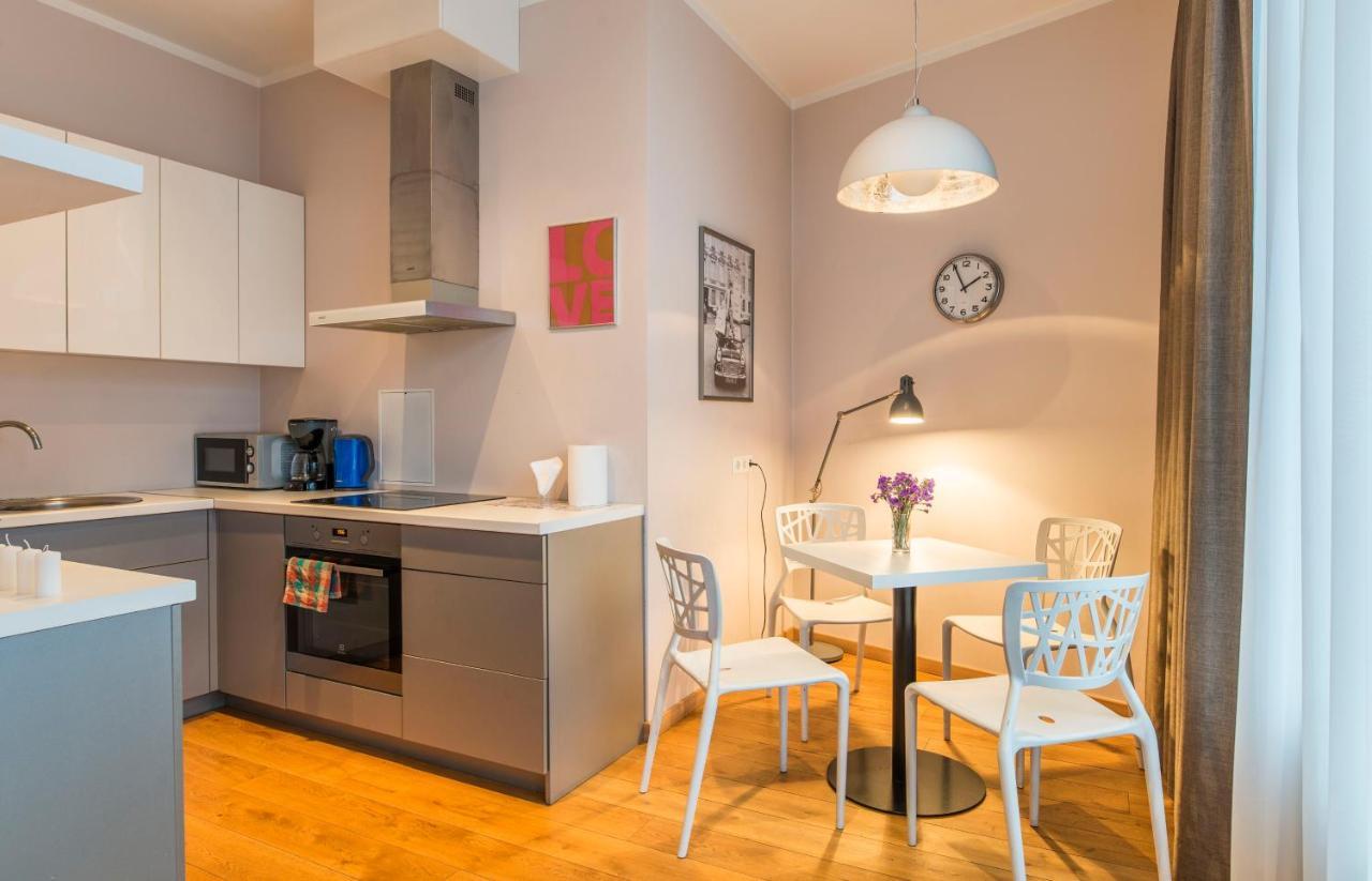 Central 2-Level Penthouse With Terrace And Free Parking Riga Eksteriør billede