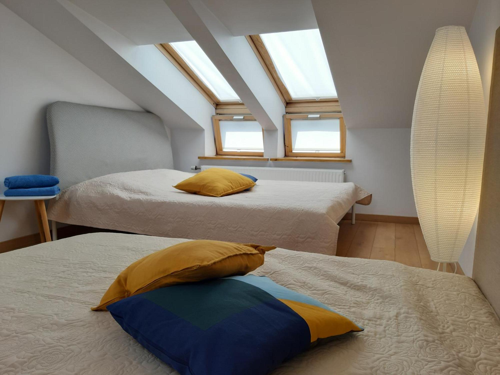 Central 2-Level Penthouse With Terrace And Free Parking Riga Værelse billede